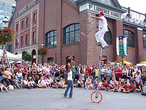 Dynamike at the 2007 Toronto Buskerfest