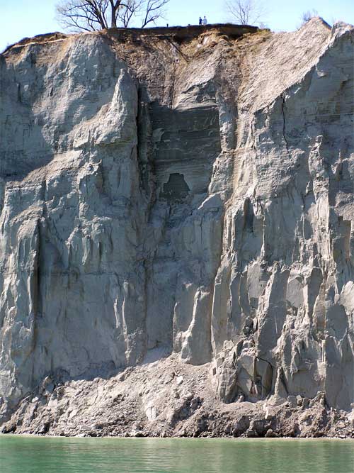 Scarboro Bluffs vertical cliffs